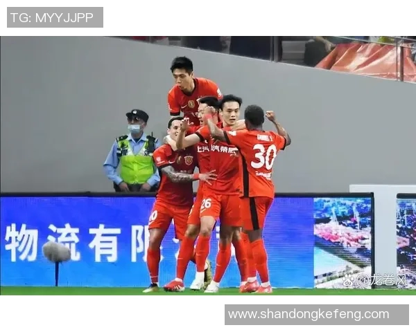 中超联赛新赛季开启各队备战热火朝天球迷期待精彩对决 中超联赛新赛季开启各队备战热火朝天球迷期待精彩对决