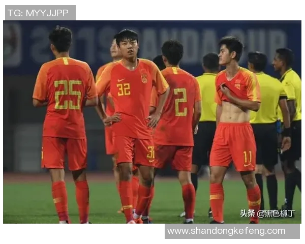 西甲主席被指施压尼科巴萨转会风波引发巨大争议与反转