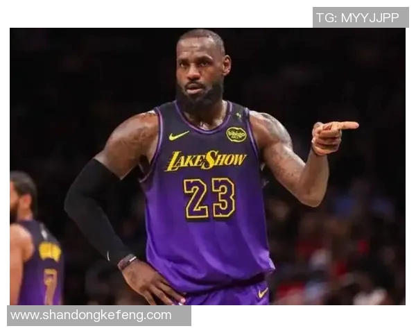 詹姆斯因左脚伤病缺席对鹈鹕比赛不打背靠背保持状态调整