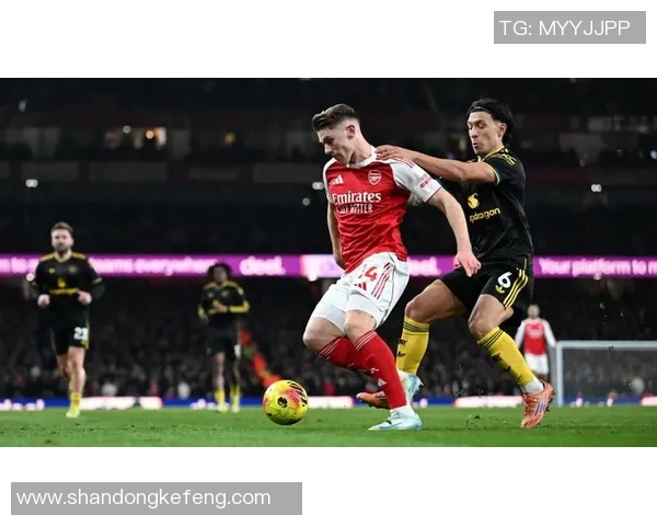 曼联迎战林茨期待逆转局势全力争取胜利展现球队实力